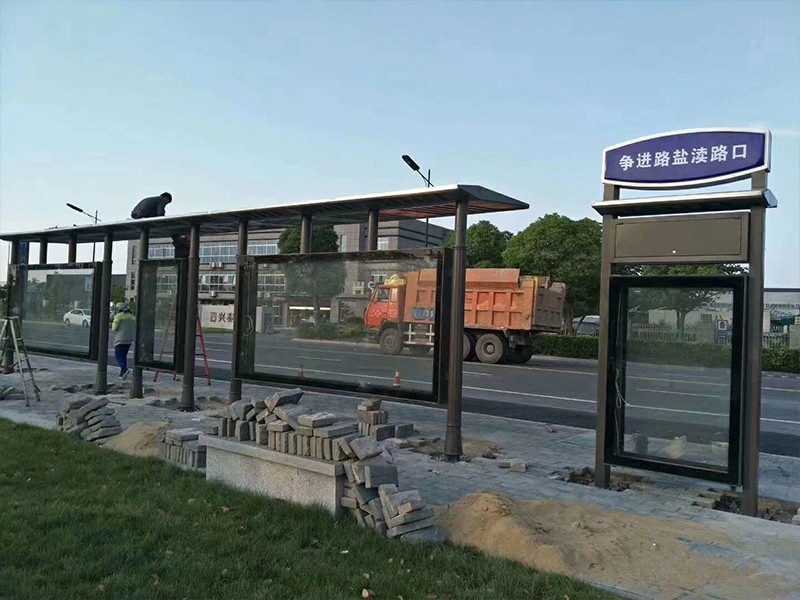 候車(chē)亭廣告垃圾箱批量定制(圖9)